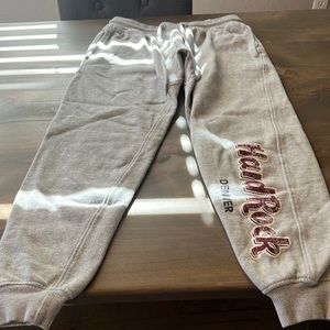 Hard Rock Cafe sweatpants NWOT